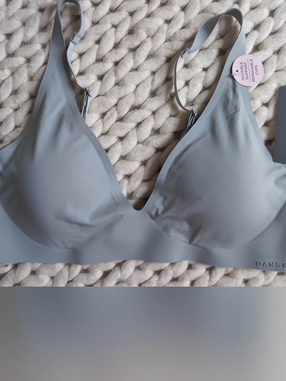 Women's NWT Danskin Light Blue Bra With Invisible Support/Removable Cups